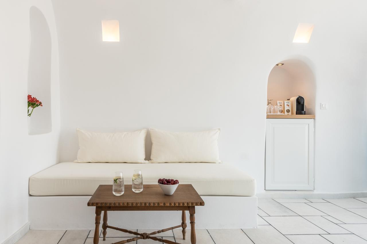 Chelidonia Luxury Suites Oia  Bagian luar foto