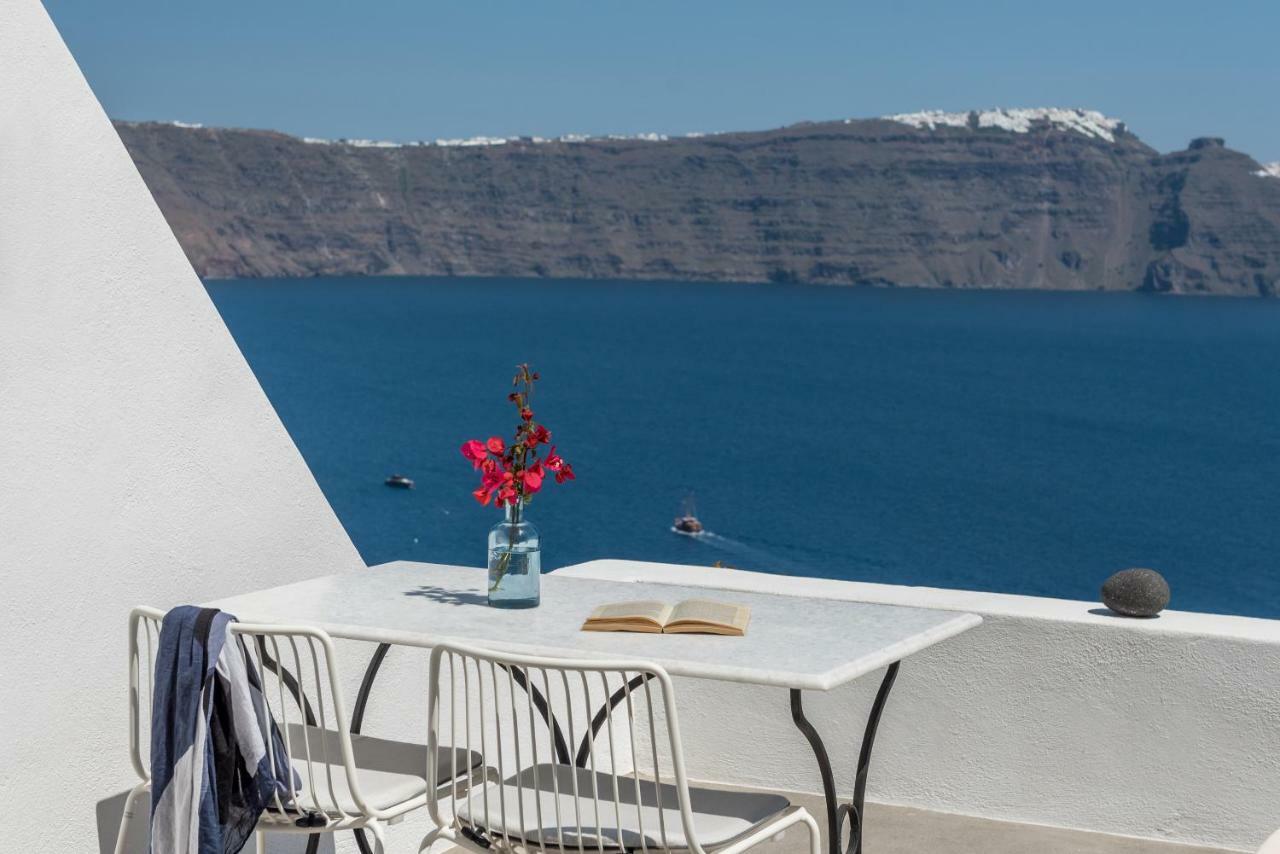 Chelidonia Luxury Suites Oia  Bagian luar foto
